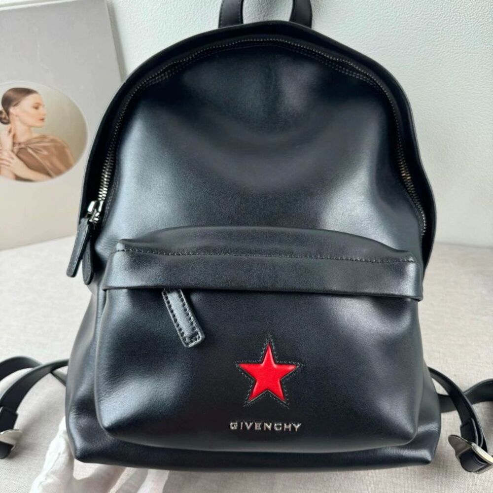 Givenchy Women Pre-Loved Bag Very Good Condition